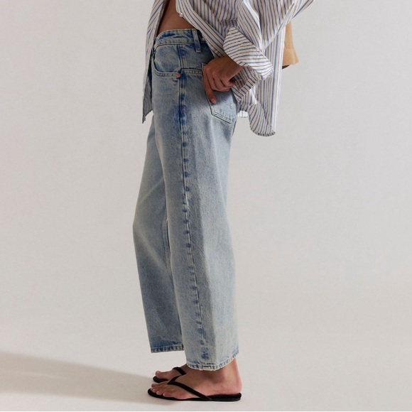 Free People Deep Trance Dropped Boyfriend Jeans Sweet Dreams Light Wash Size 26 - Picture 3 of 7